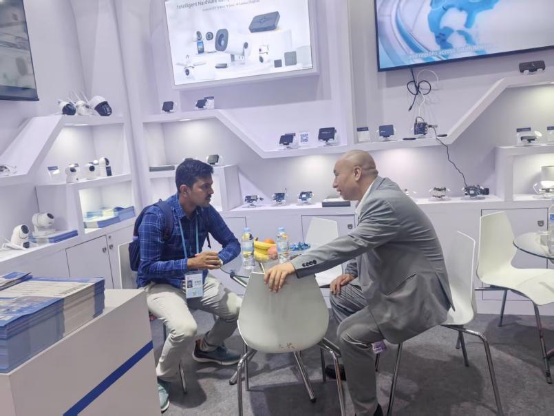 IK World made a perfect debut at the Canton Fair