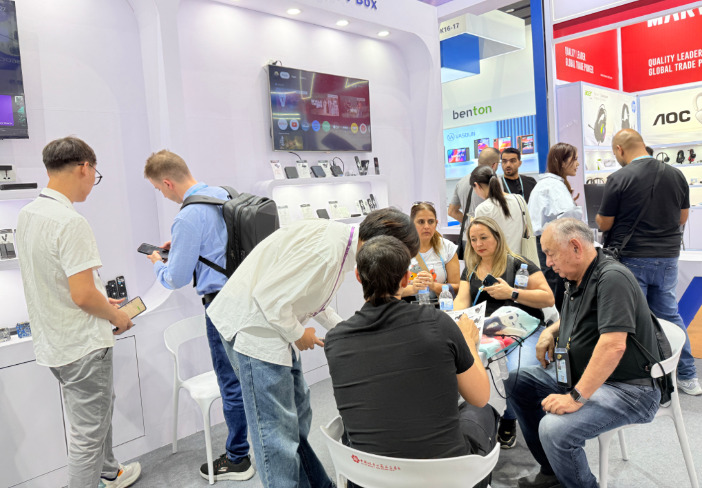 IK Makes a Mark at the 138th Canton Fair — Smart Hardware Innovation for the Global Market
